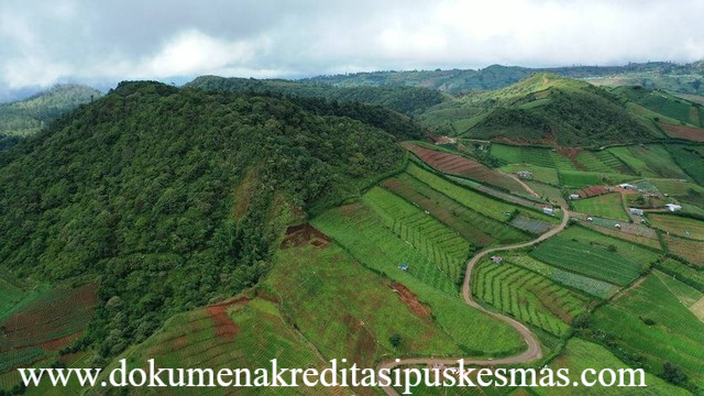 Menikmati 5 Wisata Kencantikan Alam Bukit Bukit Sulawesi